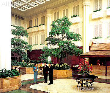 Shangri-La Hotel 4